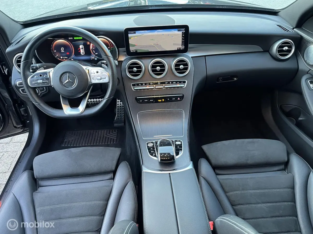 300 e AMG*LED*CRUISE*CARPLAY*PDC*BURMESTER*