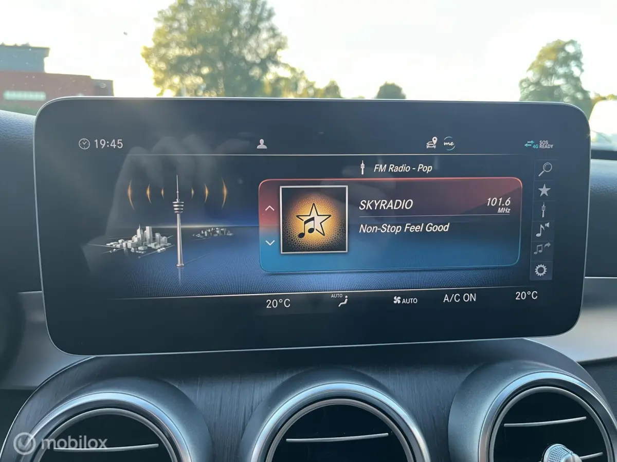 300 e AMG*LED*CRUISE*CARPLAY*PDC*BURMESTER*