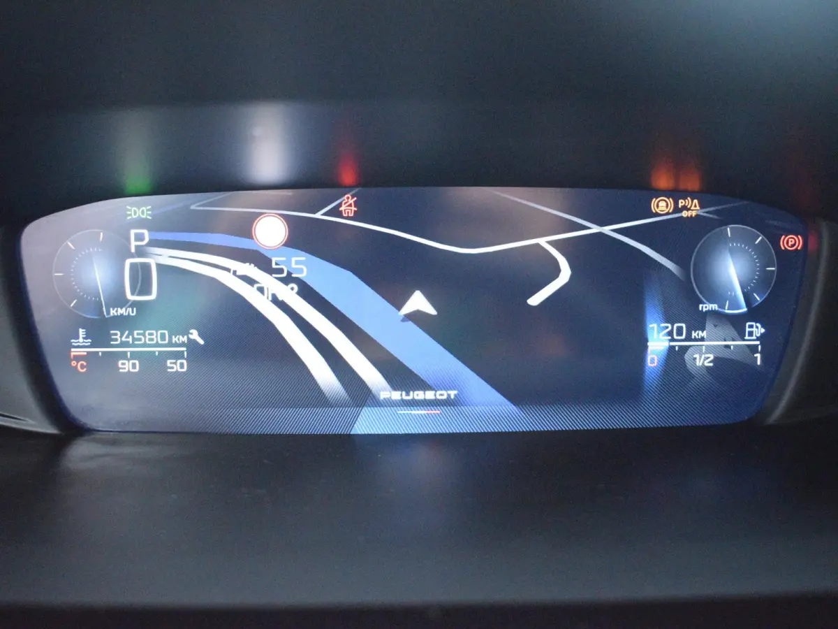 1.5 BlueHDi Allure Pack Business | 130 PK | NAVI | PARKEERSENSOREN MET CAMERA | CRUISE CONTROL | 34.580 KM