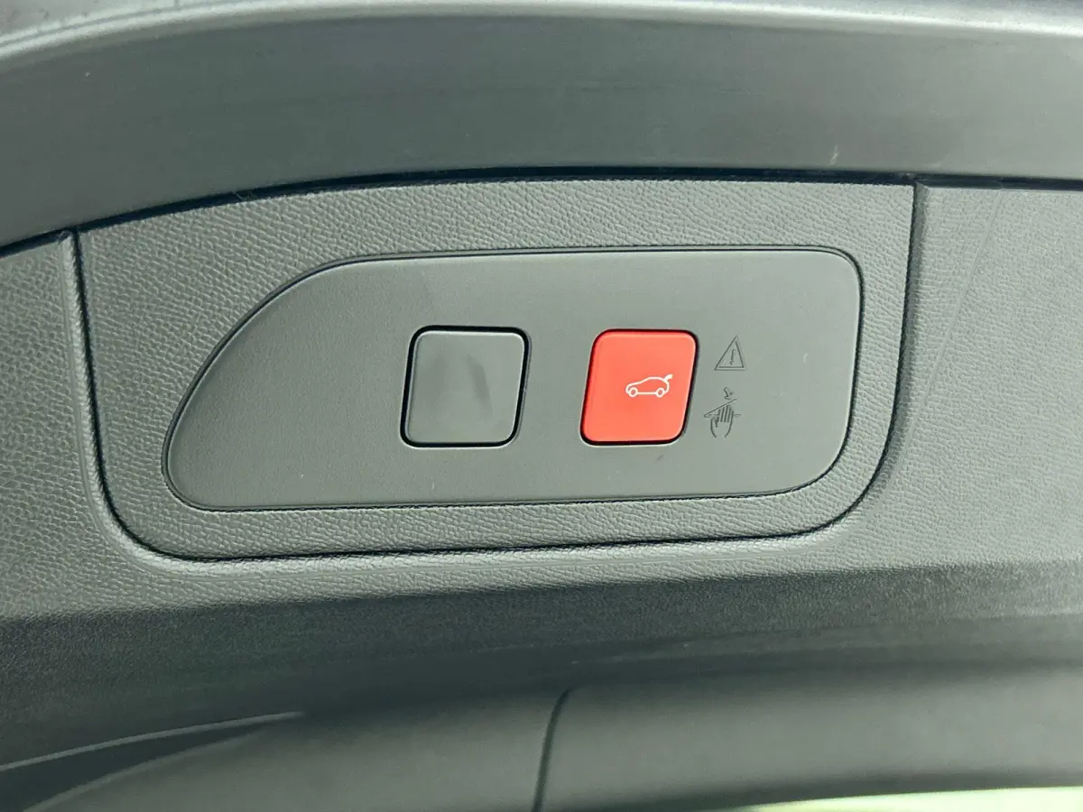 1.6 Plug-in Hybride Etoile 4x4 300pk Automaat | Elektrisch Verstelbare Bestuurdersstoel met Memory |