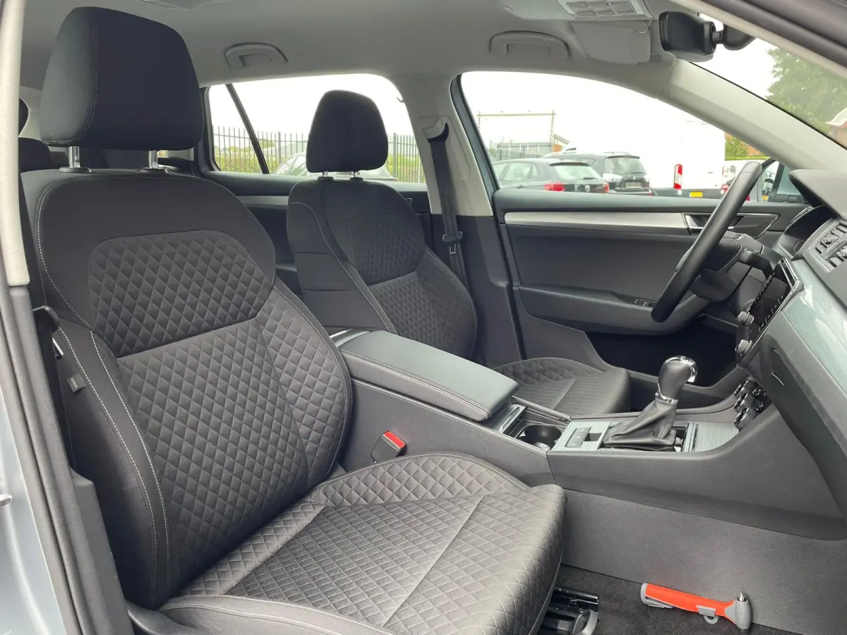 1.5 TSI ACT Business Edition NL.Auto/150PK/Full Led/Carplay/Automaat/Trekhaak/Cruise/1Ste Eigenaar