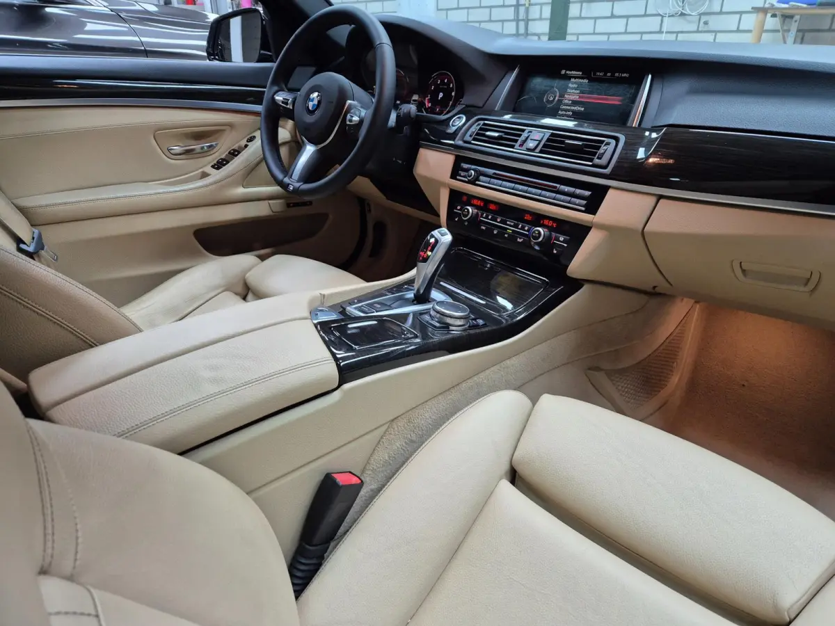 520i M Sport High Executive 6WB teller Panorama Elk. Stoelen NAP PUNT GAAF 100% dealeronderhouden