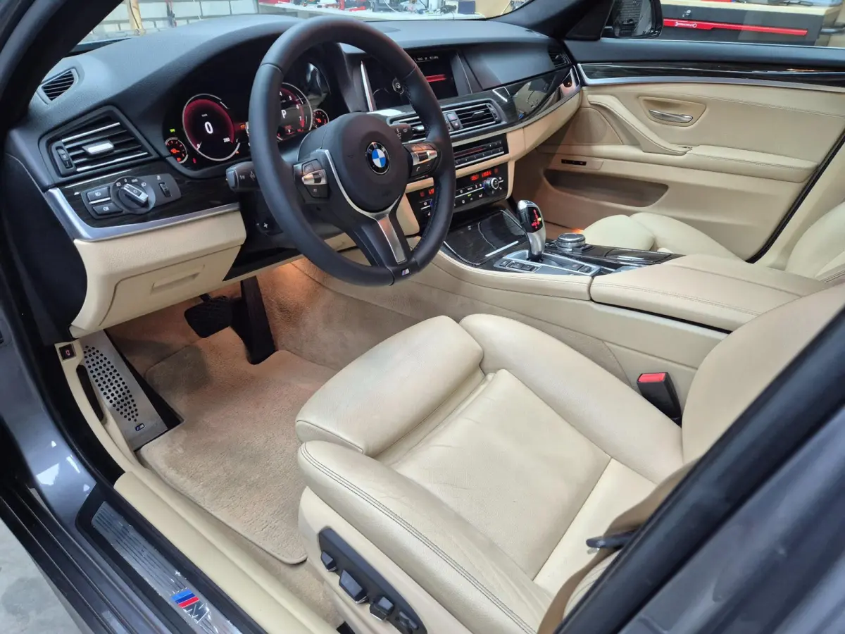 520i M Sport High Executive 6WB teller Panorama Elk. Stoelen NAP PUNT GAAF 100% dealeronderhouden
