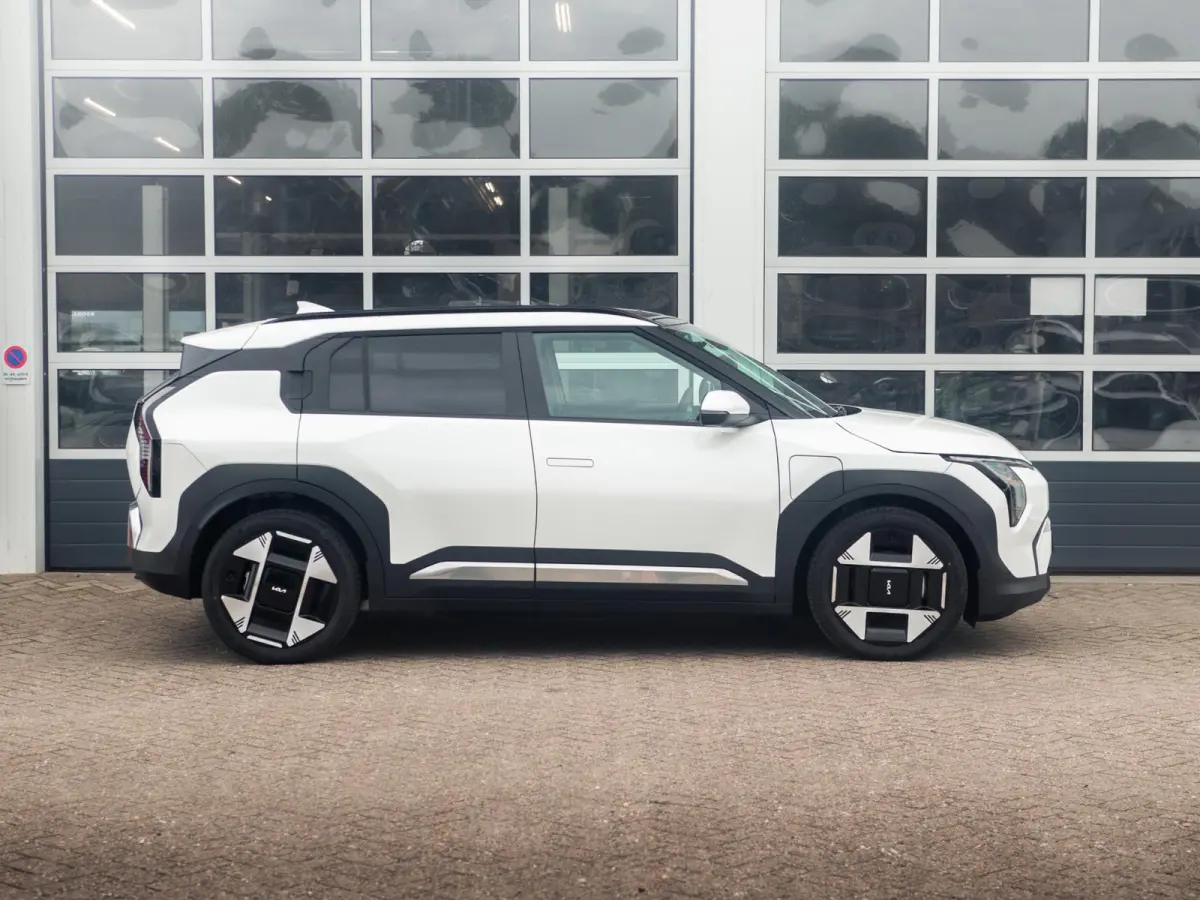Plus Advanced 81.4 kWh l DIRECT LEVERBAAR | Schuifkanteldak | Harman en kardon | 17% bijtelling