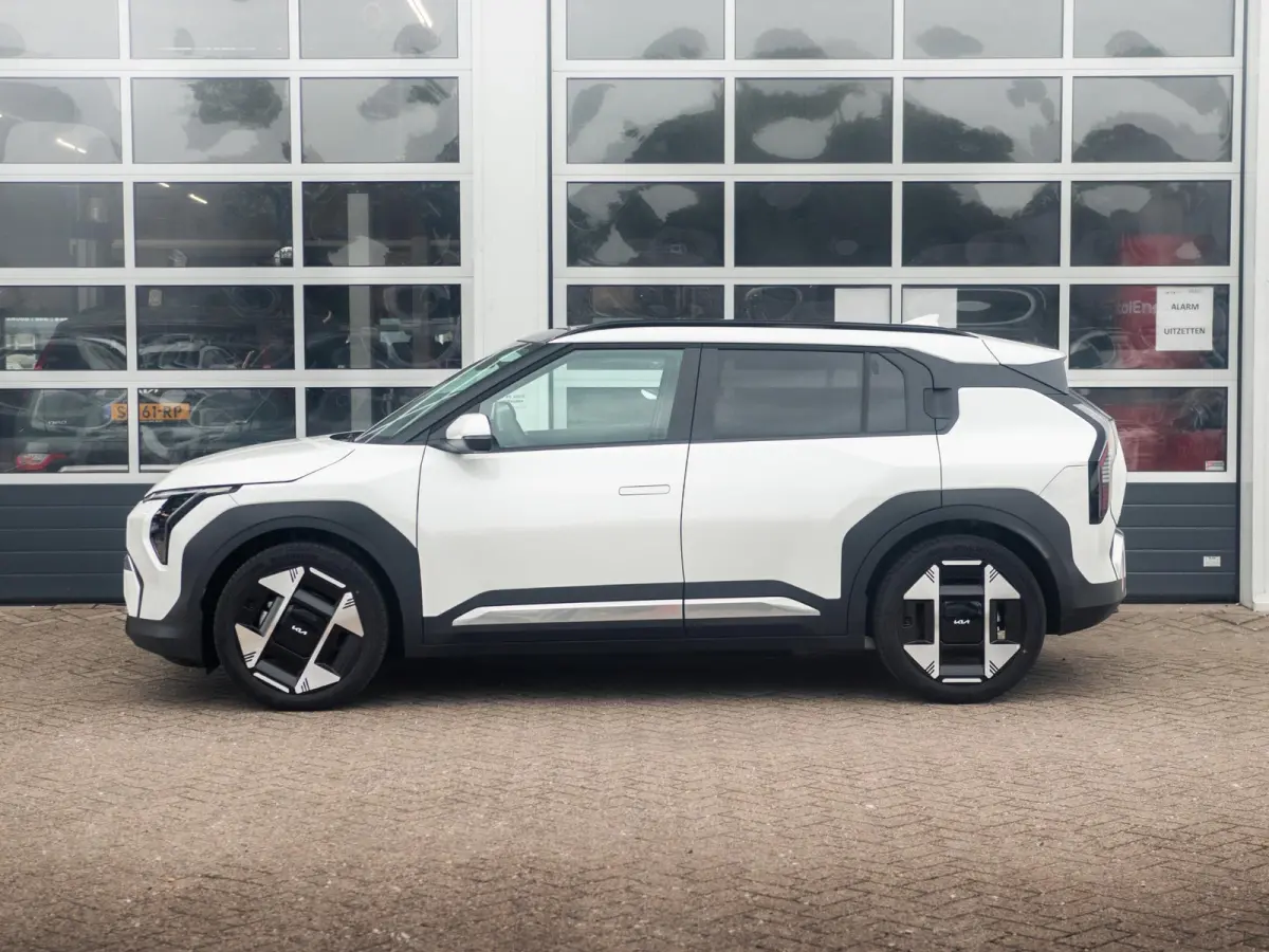Plus Advanced 81.4 kWh l DIRECT LEVERBAAR | Schuifkanteldak | Harman en kardon | 17% bijtelling