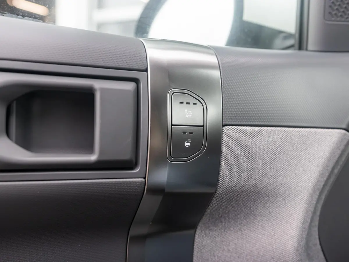 Plus Advanced 81.4 kWh l DIRECT LEVERBAAR | Schuifkanteldak | Harman en kardon | 17% bijtelling