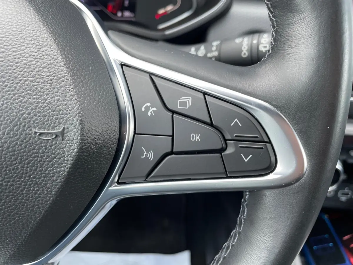 1.0 TCe Intens NIEUW MODEL/NL.Auto/Full Led/Carplay/Half-Leder/Climatronic/Dealer Onderhouden
