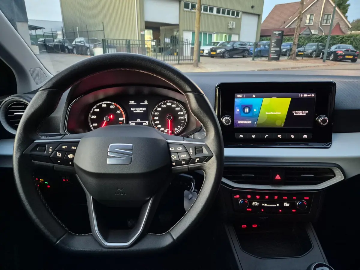 1e-Eig CarPlay Opties NAP NL Eco TSI Style Adaptieve Cruise Line Assist Navi Dealer Onderhouden