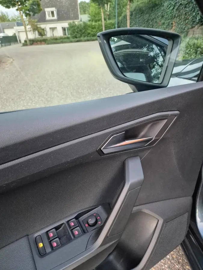 1e-Eig CarPlay Opties NAP NL Eco TSI Style Adaptieve Cruise Line Assist Navi Dealer Onderhouden