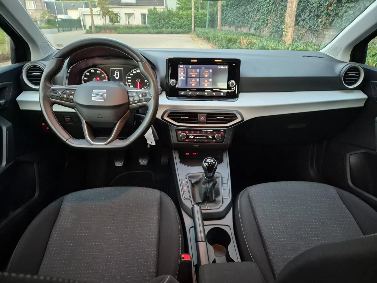 1e-Eig CarPlay Opties NAP NL Eco TSI Style Adaptieve Cruise Line Assist Navi Dealer Onderhouden