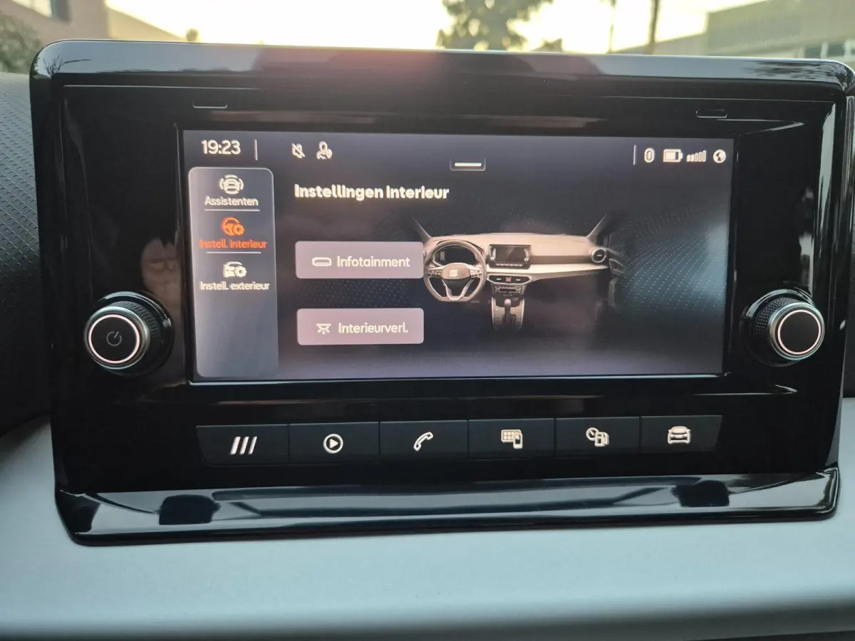 1e-Eig CarPlay Opties NAP NL Eco TSI Style Adaptieve Cruise Line Assist Navi Dealer Onderhouden