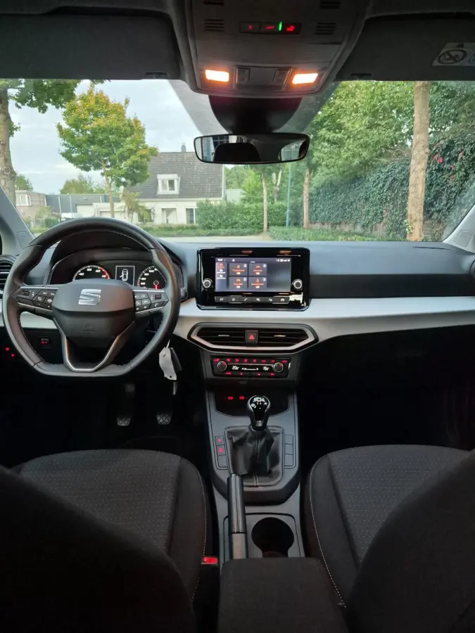 1e-Eig CarPlay Opties NAP NL Eco TSI Style Adaptieve Cruise Line Assist Navi Dealer Onderhouden