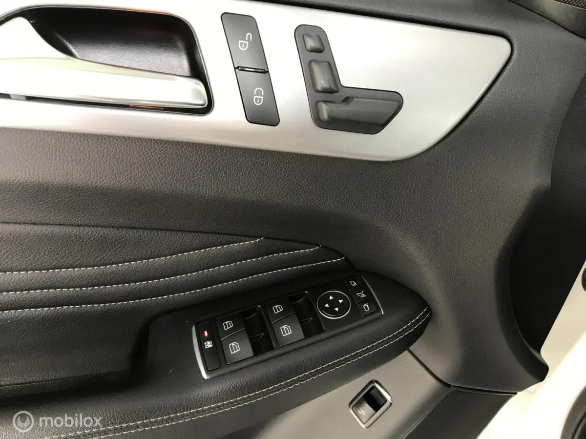 400 Camera, Trekhaak, keyless, softclose