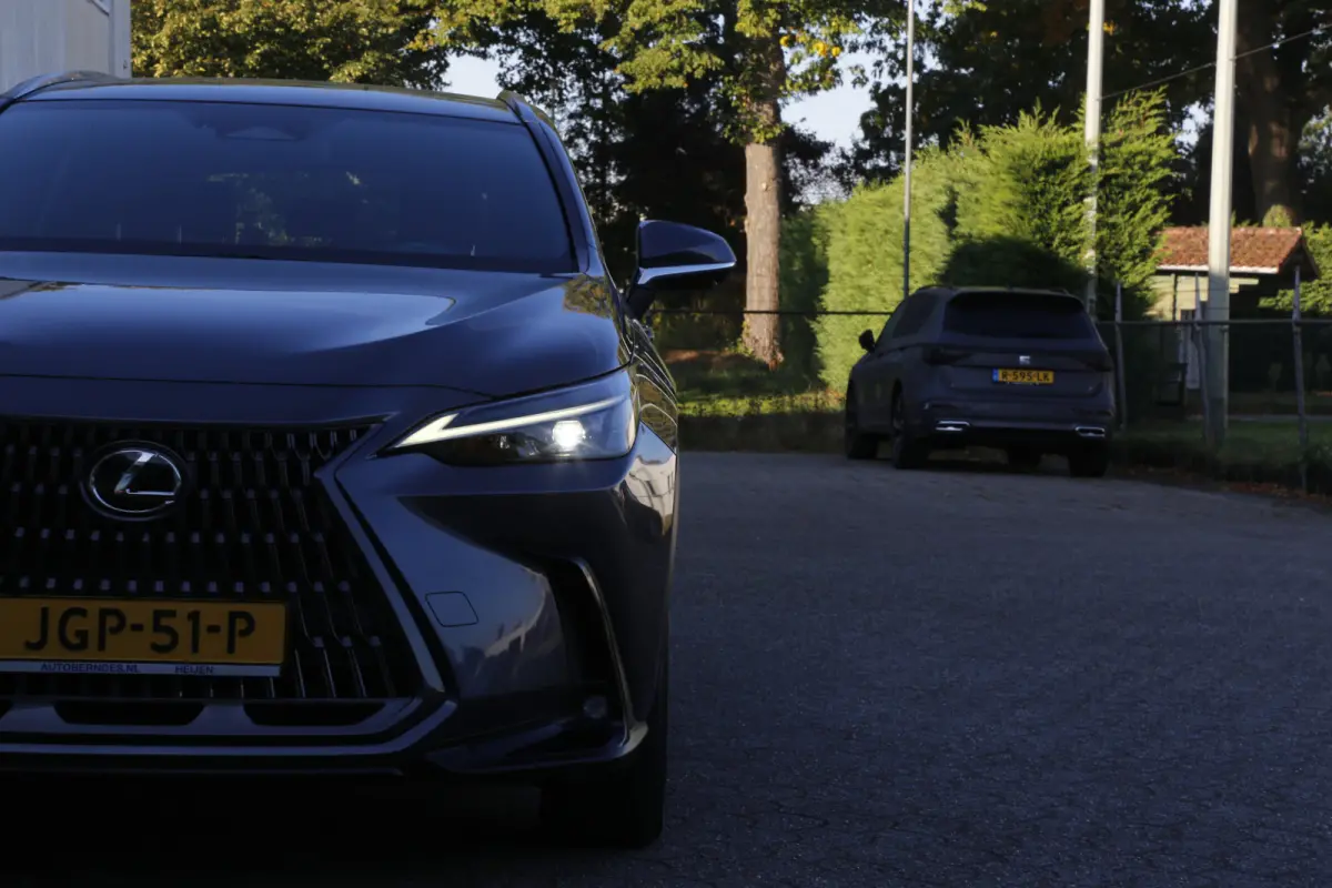 350h*Fabrieksg.t/m06-2032!*1ste Eig.*Perfect Lexus Onderh.*BTW*ACC/360Camera/Stoelverw./Stuurwielverw./Leder/Dodehoek/Apple Carplay-Android/Keyless Entry+Go/Parkeersens.V+A/18 inch LM*