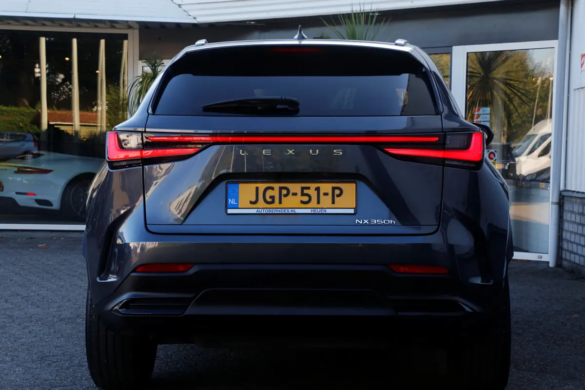 350h*Fabrieksg.t/m06-2032!*1ste Eig.*Perfect Lexus Onderh.*BTW*ACC/360Camera/Stoelverw./Stuurwielverw./Leder/Dodehoek/Apple Carplay-Android/Keyless Entry+Go/Parkeersens.V+A/18 inch LM*