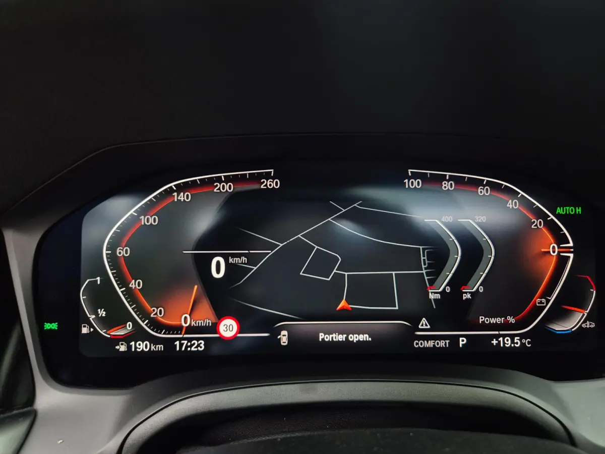 G20 330i M Edition Plus GARANTIE Android CarPlay Pano M Stoel HUD Camera NAP 1e EIG Laser Spoiler M Remmen
