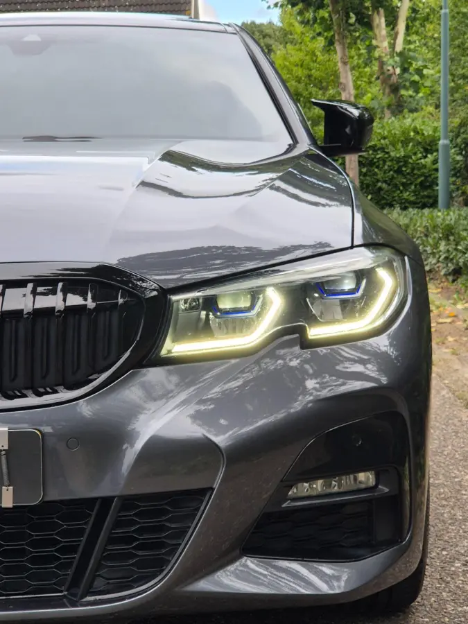 G20 330i M Edition Plus GARANTIE Android CarPlay Pano M Stoel HUD Camera NAP 1e EIG Laser Spoiler M Remmen