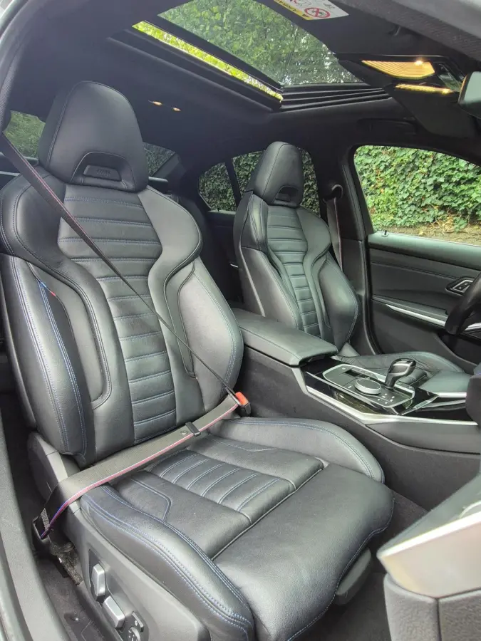 G20 330i M Edition Plus GARANTIE Android CarPlay Pano M Stoel HUD Camera NAP 1e EIG Laser Spoiler M Remmen
