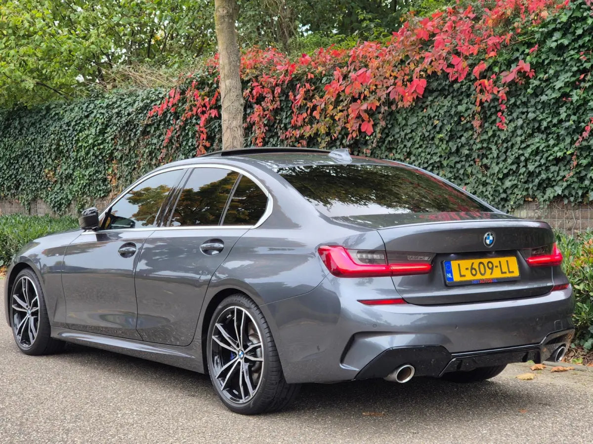 G20 330i M Edition Plus GARANTIE Android CarPlay Pano M Stoel HUD Camera NAP 1e EIG Laser Spoiler M Remmen