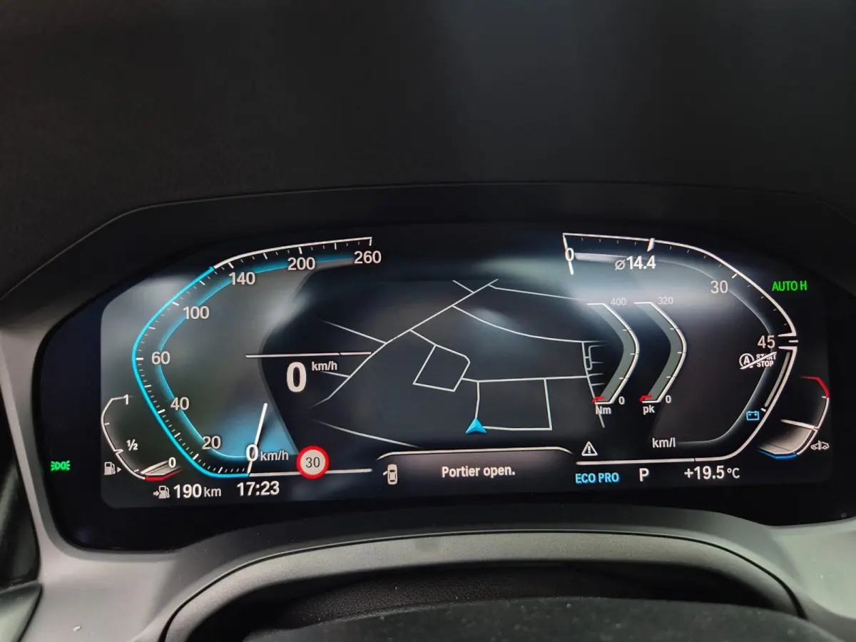 G20 330i M Edition Plus GARANTIE Android CarPlay Pano M Stoel HUD Camera NAP 1e EIG Laser Spoiler M Remmen
