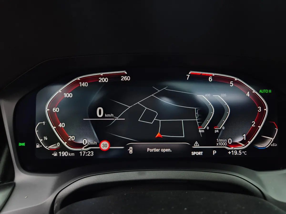 G20 330i M Edition Plus GARANTIE Android CarPlay Pano M Stoel HUD Camera NAP 1e EIG Laser Spoiler M Remmen