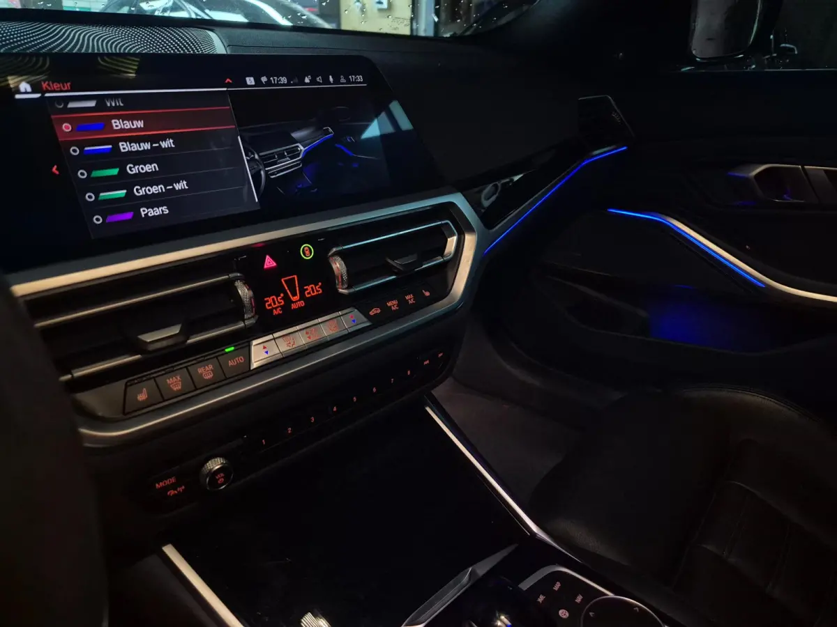 G20 330i M Edition Plus GARANTIE Android CarPlay Pano M Stoel HUD Camera NAP 1e EIG Laser Spoiler M Remmen