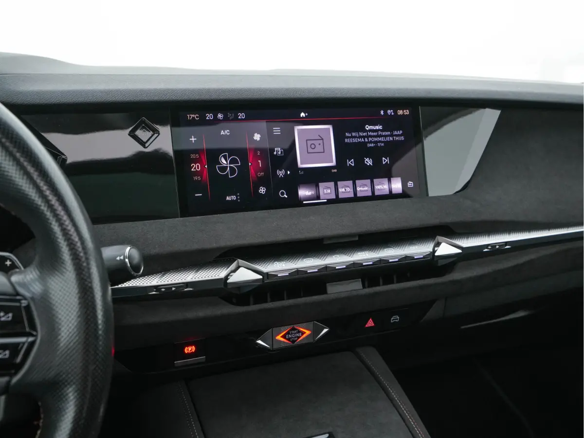 1.6 Performance-Line+ PureTech (INCL-BTW) Aut. *PANO | LEATHER-MICROFIBRE | FULL-LED | HEATED-SPORTSEATS | DIGI-COCKPIT | KEYLESS | CAMERA | LANE-ASSIST | CARPLAY | ECC | SHIFTPADDLES | PDC 