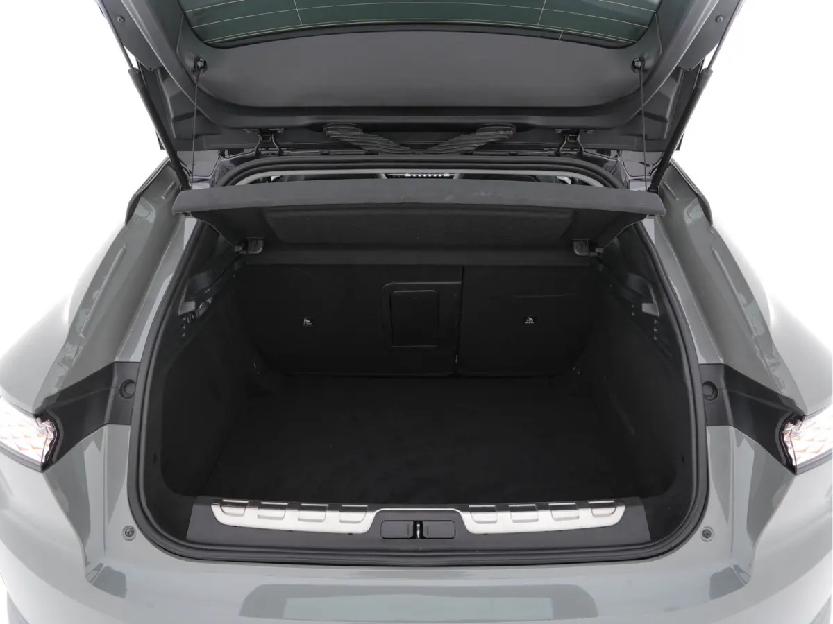 1.6 Performance-Line+ PureTech (INCL-BTW) Aut. *PANO | LEATHER-MICROFIBRE | FULL-LED | HEATED-SPORTSEATS | DIGI-COCKPIT | KEYLESS | CAMERA | LANE-ASSIST | CARPLAY | ECC | SHIFTPADDLES | PDC 