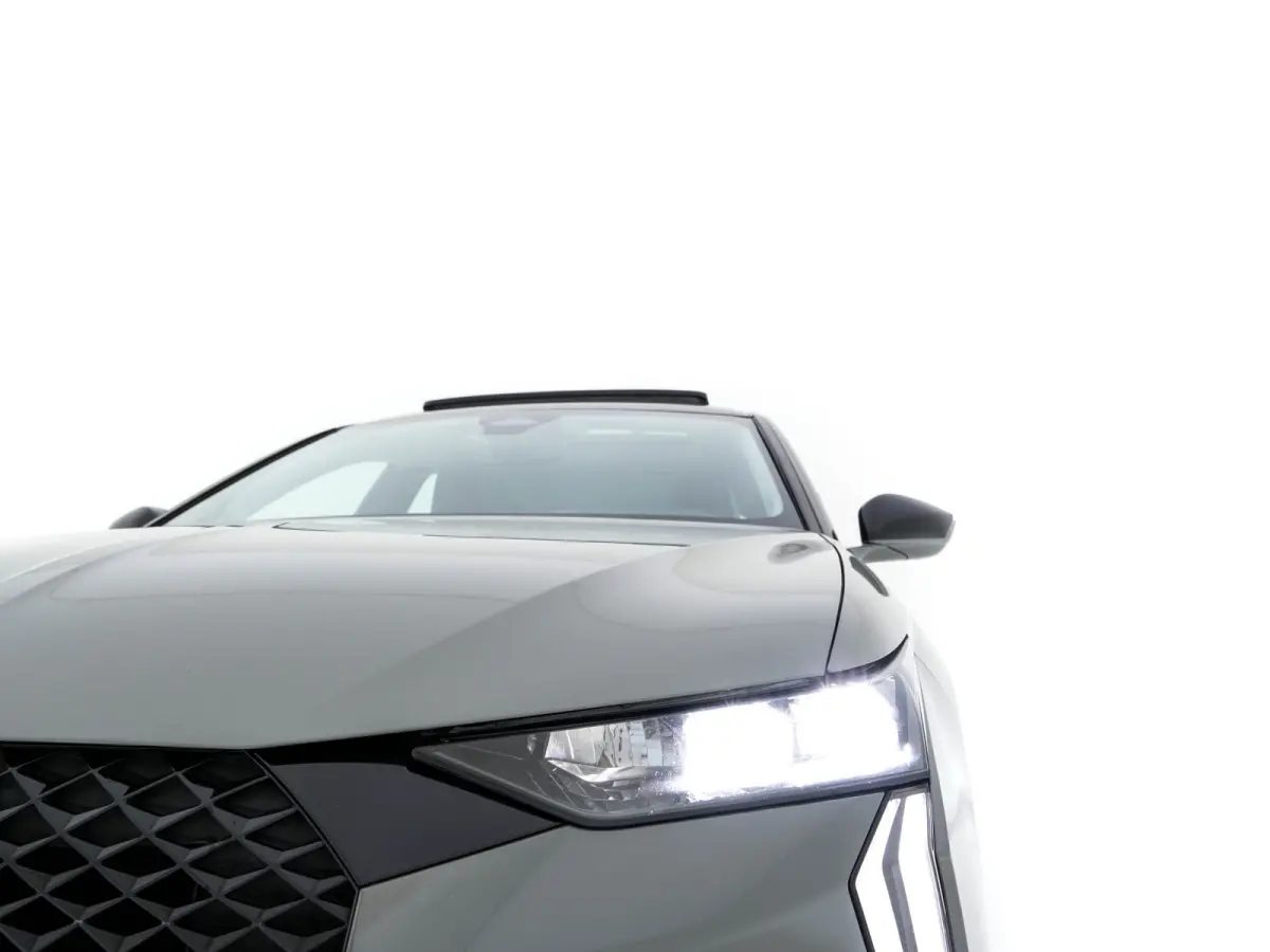 1.6 Performance-Line+ PureTech (INCL-BTW) Aut. *PANO | LEATHER-MICROFIBRE | FULL-LED | HEATED-SPORTSEATS | DIGI-COCKPIT | KEYLESS | CAMERA | LANE-ASSIST | CARPLAY | ECC | SHIFTPADDLES | PDC 