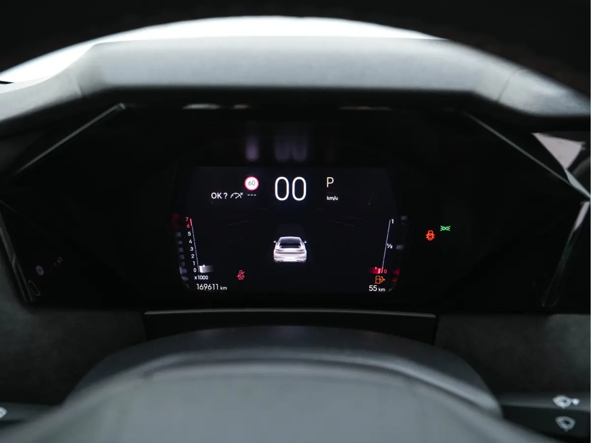 1.6 Performance-Line+ PureTech (INCL-BTW) Aut. *PANO | LEATHER-MICROFIBRE | FULL-LED | HEATED-SPORTSEATS | DIGI-COCKPIT | KEYLESS | CAMERA | LANE-ASSIST | CARPLAY | ECC | SHIFTPADDLES | PDC 