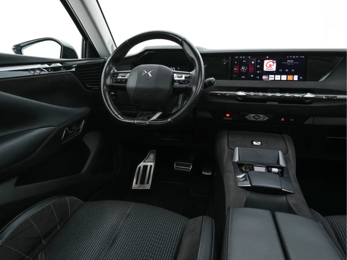 1.6 Performance-Line+ PureTech (INCL-BTW) Aut. *PANO | LEATHER-MICROFIBRE | FULL-LED | HEATED-SPORTSEATS | DIGI-COCKPIT | KEYLESS | CAMERA | LANE-ASSIST | CARPLAY | ECC | SHIFTPADDLES | PDC 