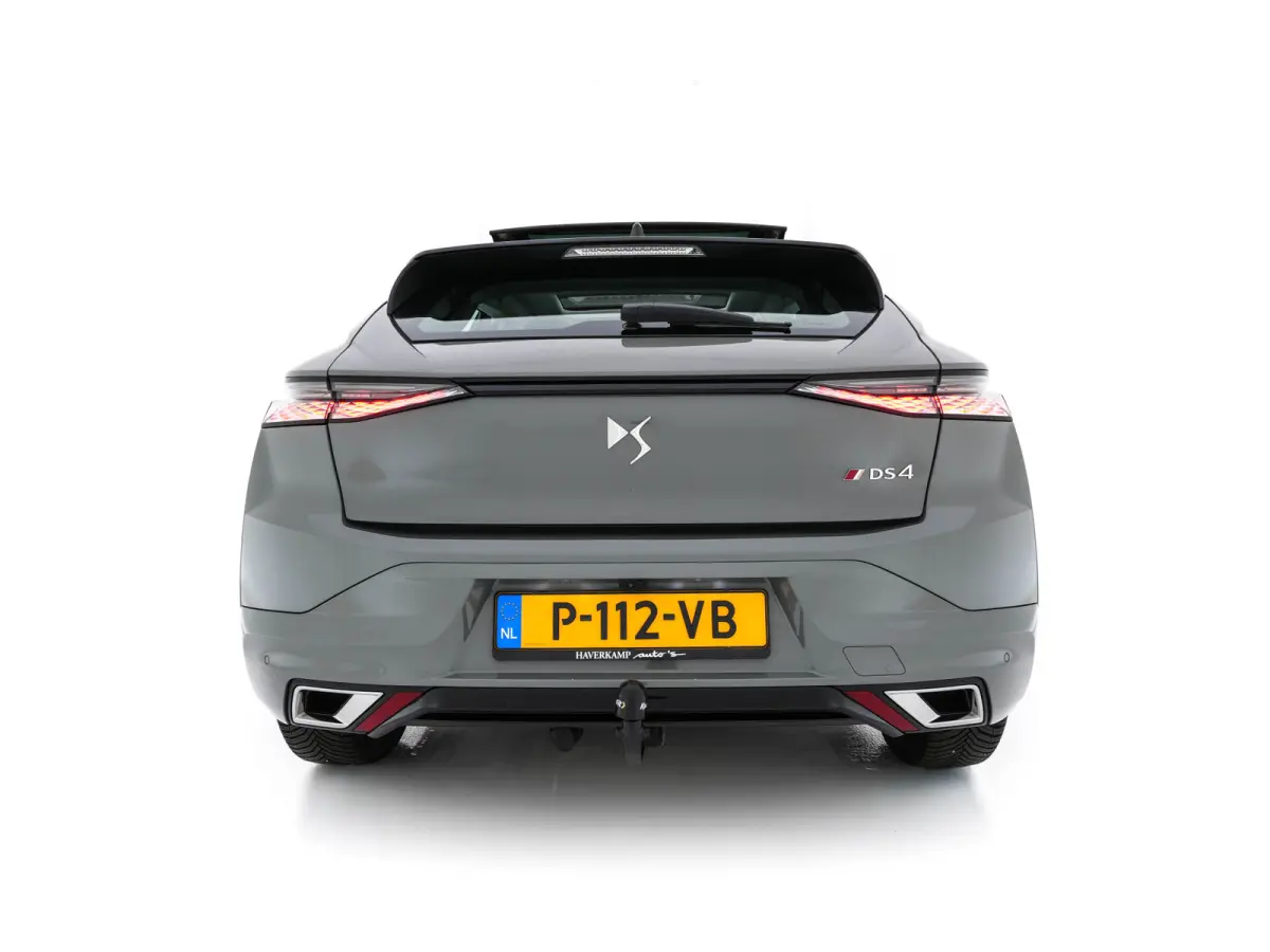 1.6 Performance-Line+ PureTech (INCL-BTW) Aut. *PANO | LEATHER-MICROFIBRE | FULL-LED | HEATED-SPORTSEATS | DIGI-COCKPIT | KEYLESS | CAMERA | LANE-ASSIST | CARPLAY | ECC | SHIFTPADDLES | PDC 