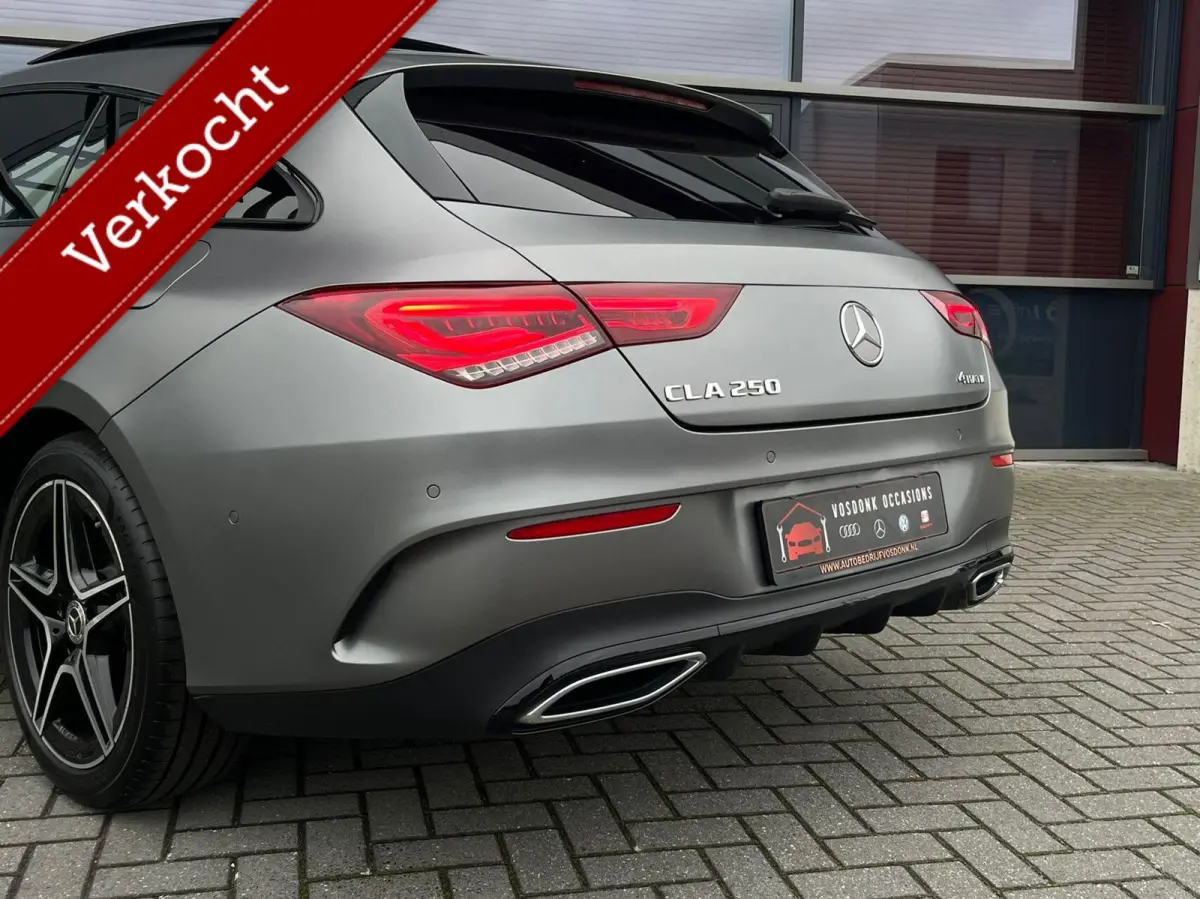 250 4MATIC Premium Plus FULL OPTIONS! Lees advertentie goed!