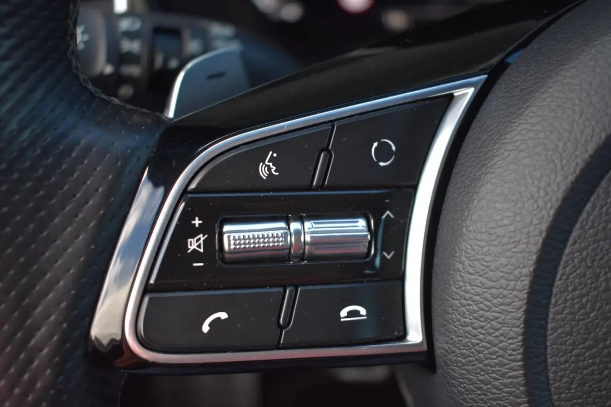 1.4 T-GDI GT-Line | APPLE CARPLAY | ANDROID AUTO | STOEL + STUURVERWARMING | CAMERA | NAP