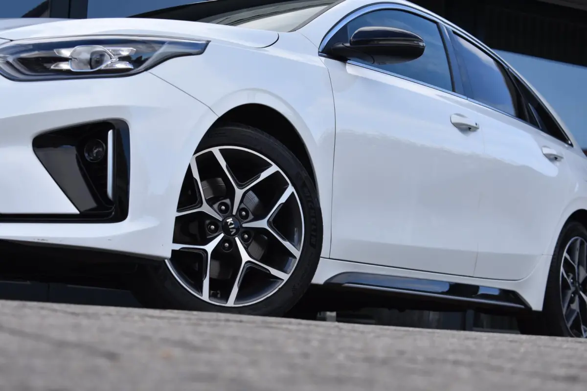 1.4 T-GDI GT-Line | APPLE CARPLAY | ANDROID AUTO | STOEL + STUURVERWARMING | CAMERA | NAP