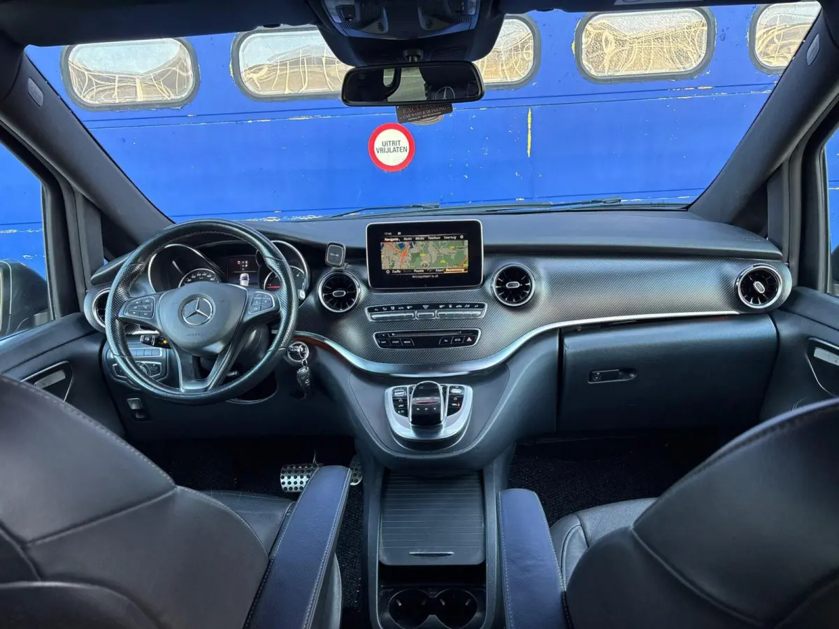 300d, LAGE KM, AMG PAKKET, 360 camera