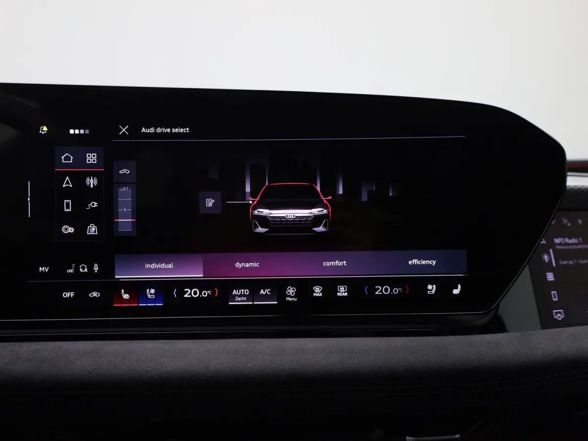 S edition performance 100 kWh | Demo | Automaat | Navigatie | 360 Camera | Panoramadak | Adaptive Cruise Control | S-line | Lichtmetalen velgen |