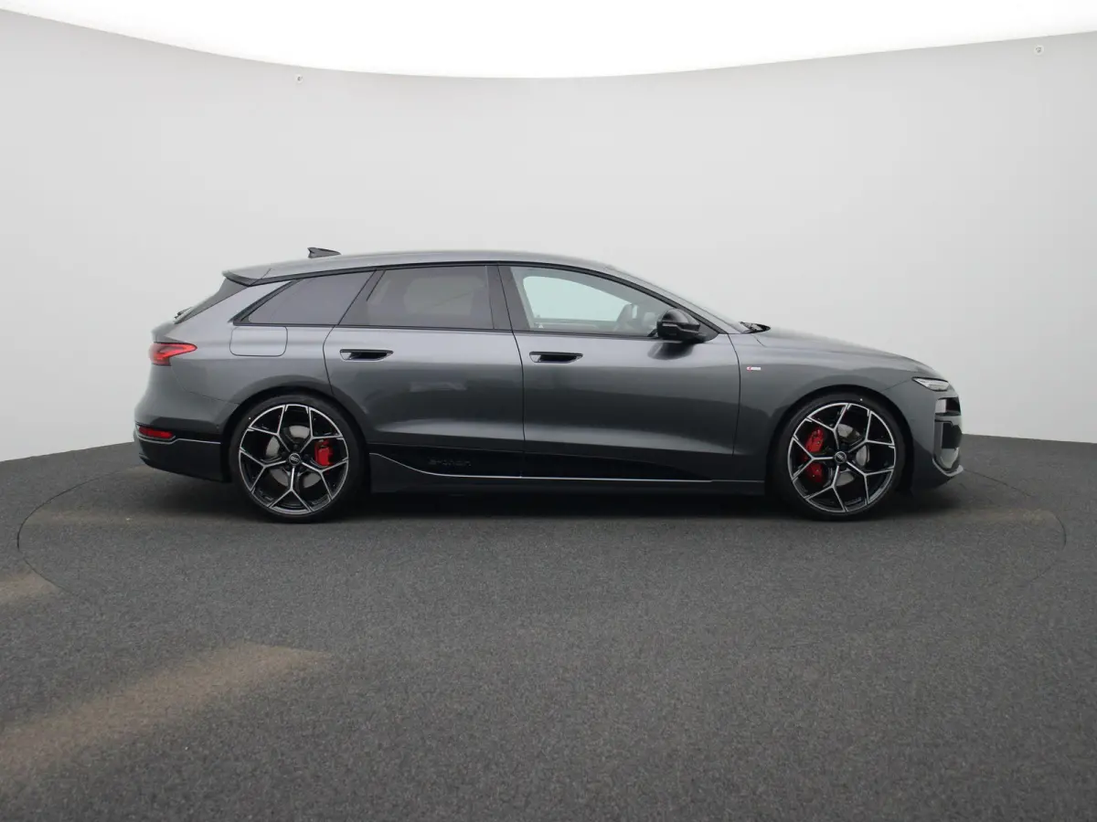 S edition performance 100 kWh | Demo | Automaat | Navigatie | 360 Camera | Panoramadak | Adaptive Cruise Control | S-line | Lichtmetalen velgen |