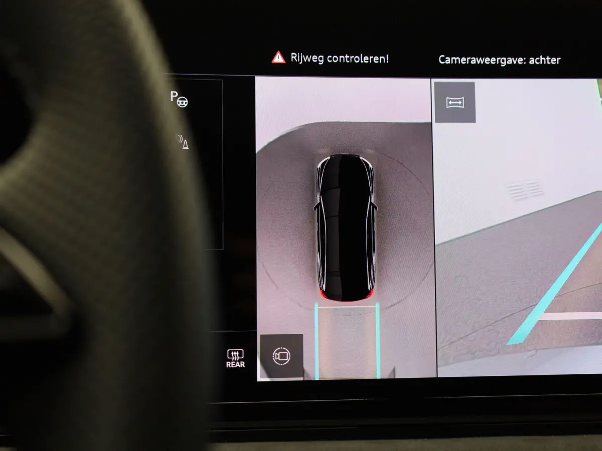 S edition performance 100 kWh | Demo | Automaat | Navigatie | 360 Camera | Panoramadak | Adaptive Cruise Control | S-line | Lichtmetalen velgen |