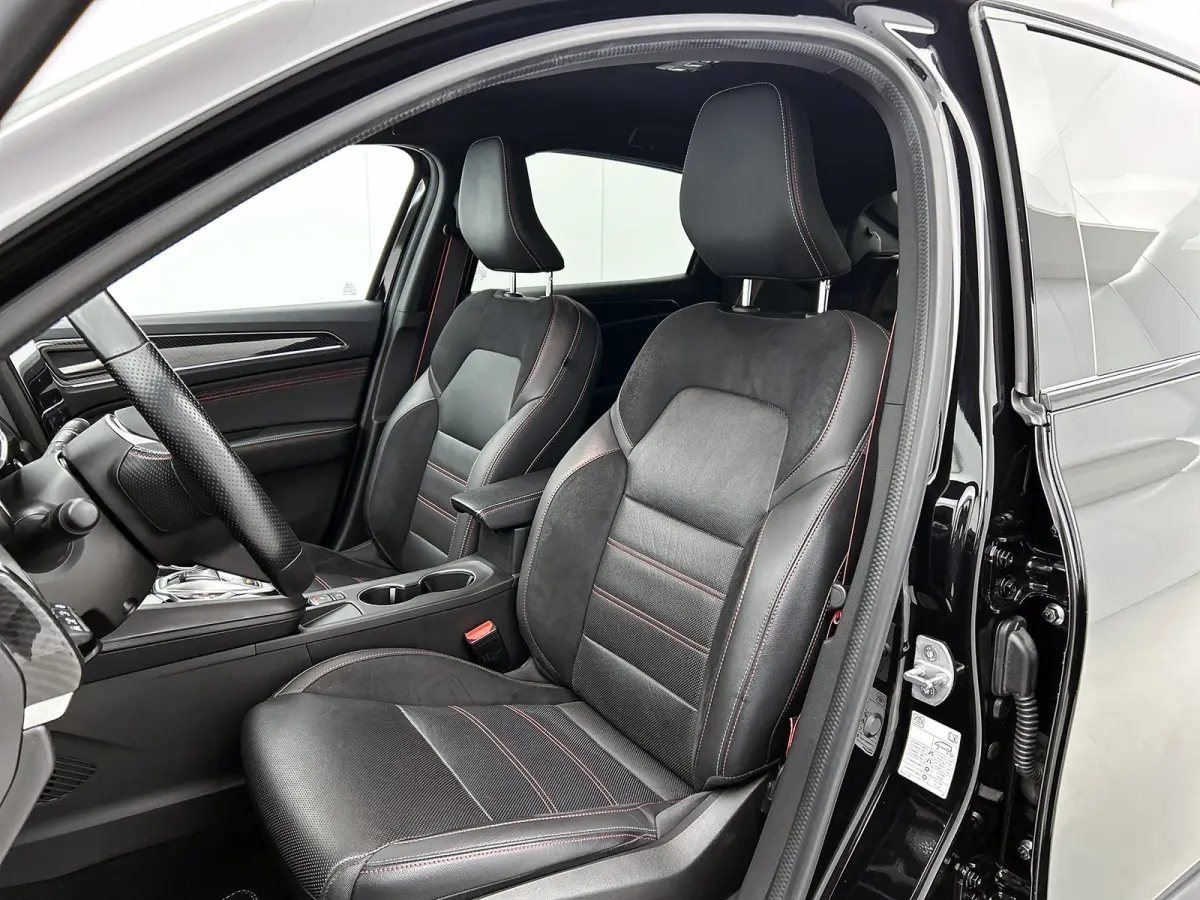 E-Tech Hybrid 145PK R.S. Line RS | CAMERA | ADAPTIVE CRUISE | STOELVERWARMING