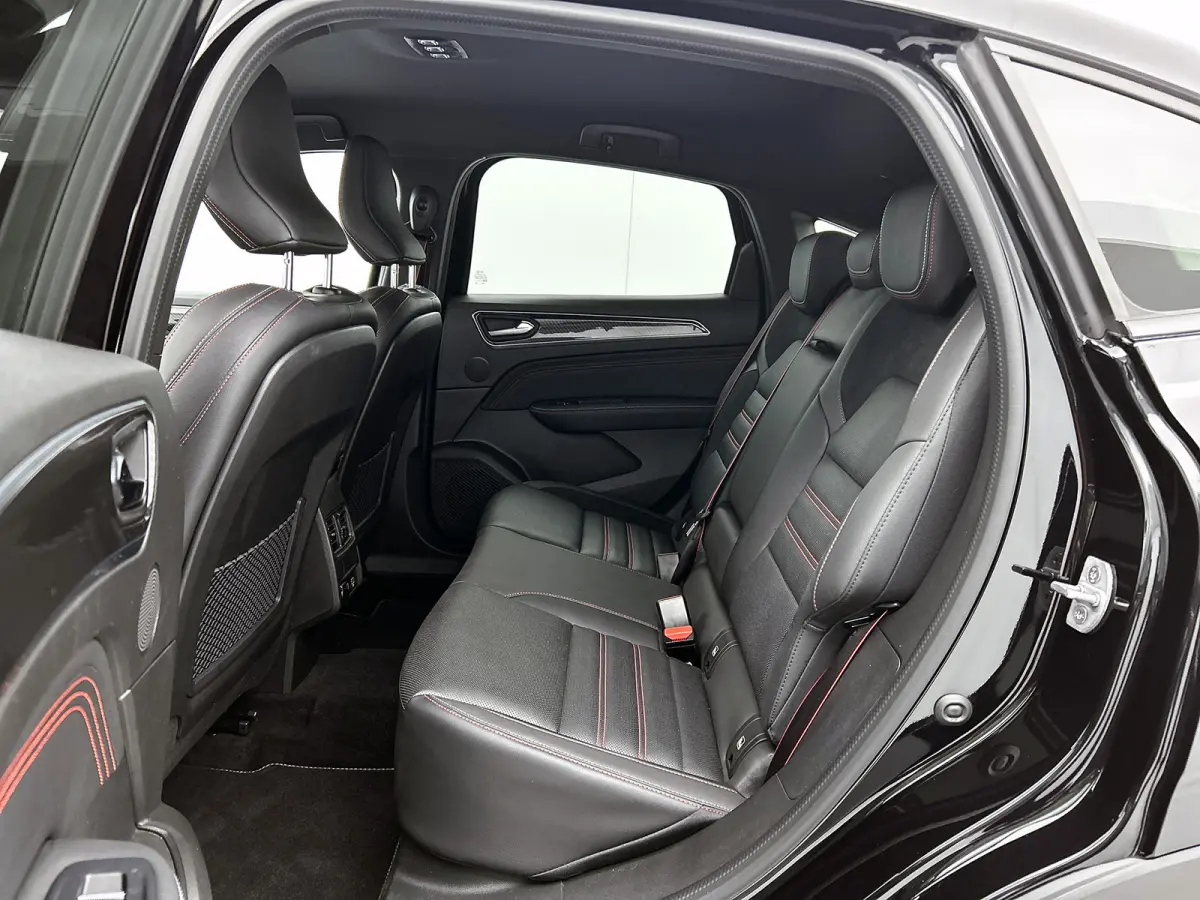 E-Tech Hybrid 145PK R.S. Line RS | CAMERA | ADAPTIVE CRUISE | STOELVERWARMING