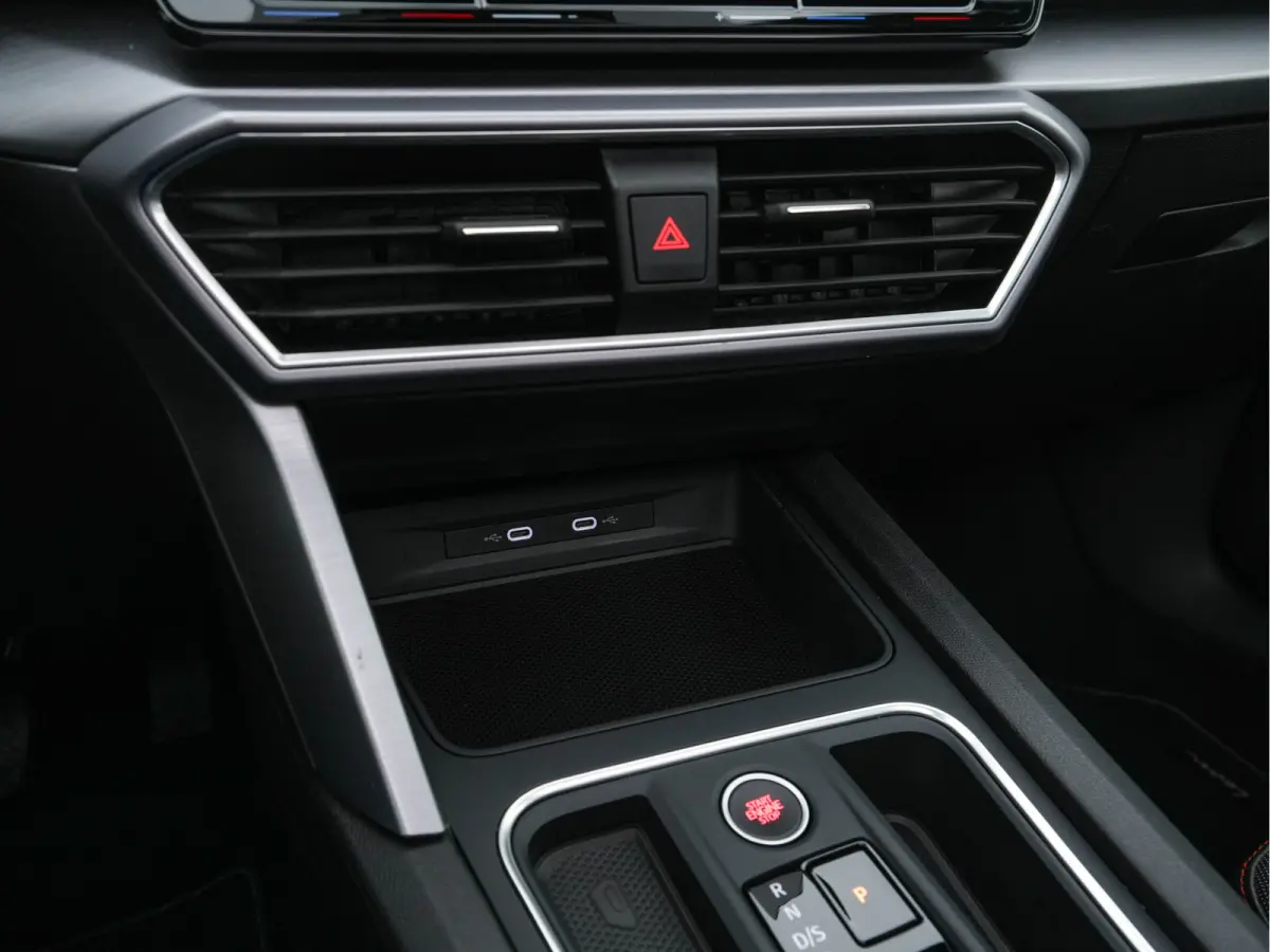 2.0 TDI FR Business Intense (INCL-BTW) Aut.  *PANO | FULL-LED | ADAPTIVE-CRUISE | DIGI-COCKPIT | NAVI-FULLMAP | LEATHER-MICROFIBRE | CARPLAY | KEYLESS | SHIFT-PADDLES | SPORT-SEATS | AMBIENT