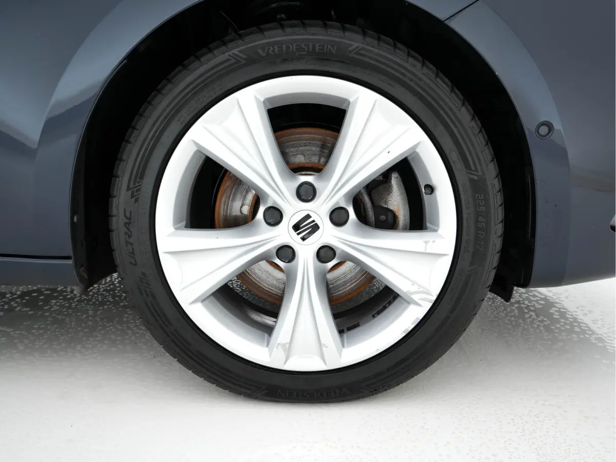 2.0 TDI FR Business Intense (INCL-BTW) Aut.  *PANO | FULL-LED | ADAPTIVE-CRUISE | DIGI-COCKPIT | NAVI-FULLMAP | LEATHER-MICROFIBRE | CARPLAY | KEYLESS | SHIFT-PADDLES | SPORT-SEATS | AMBIENT