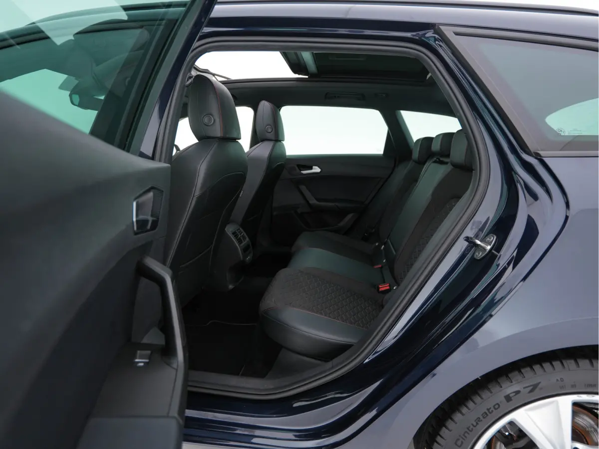 2.0 TDI FR Business Intense (INCL-BTW) Aut.  *PANO | FULL-LED | ADAPTIVE-CRUISE | DIGI-COCKPIT | NAVI-FULLMAP | LEATHER-MICROFIBRE | CARPLAY | KEYLESS | SHIFT-PADDLES | SPORT-SEATS | AMBIENT