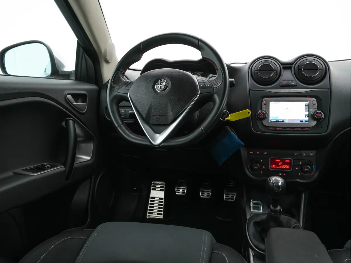 1.3 JTDm ECO Super *NAVI-FULLMAP | COMFORT-SEATS | AIRCO | PDC | CRUISE | 17''ALU*