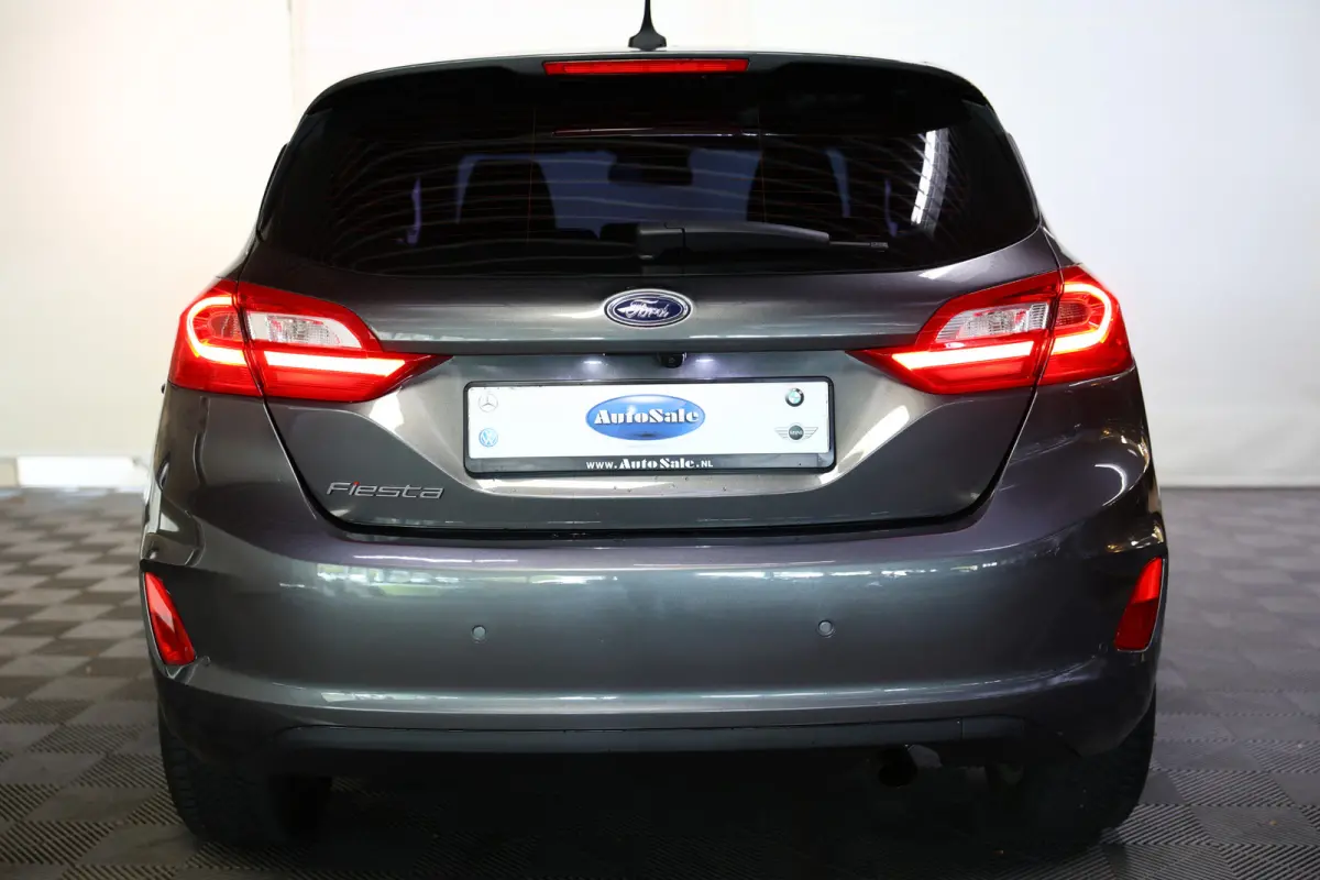 1.0 EcoBoost Titanium B&O NAVI CLIMA CARPLAY PDC StoelVW PDC PARKass. '18