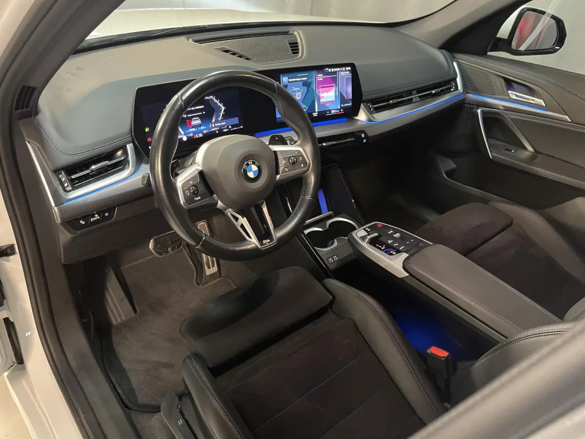 sDrive18i M Sport Shadow Line 18"/Sportstoelen/Adaptieve cruise/Keyless/Stoelverwarming/Camera/Elektrisch klep