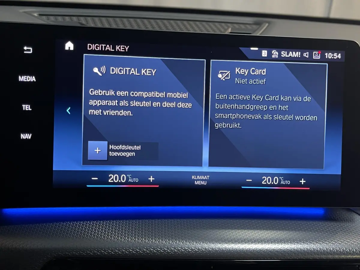 sDrive18i M Sport Shadow Line 18"/Sportstoelen/Adaptieve cruise/Keyless/Stoelverwarming/Camera/Elektrisch klep