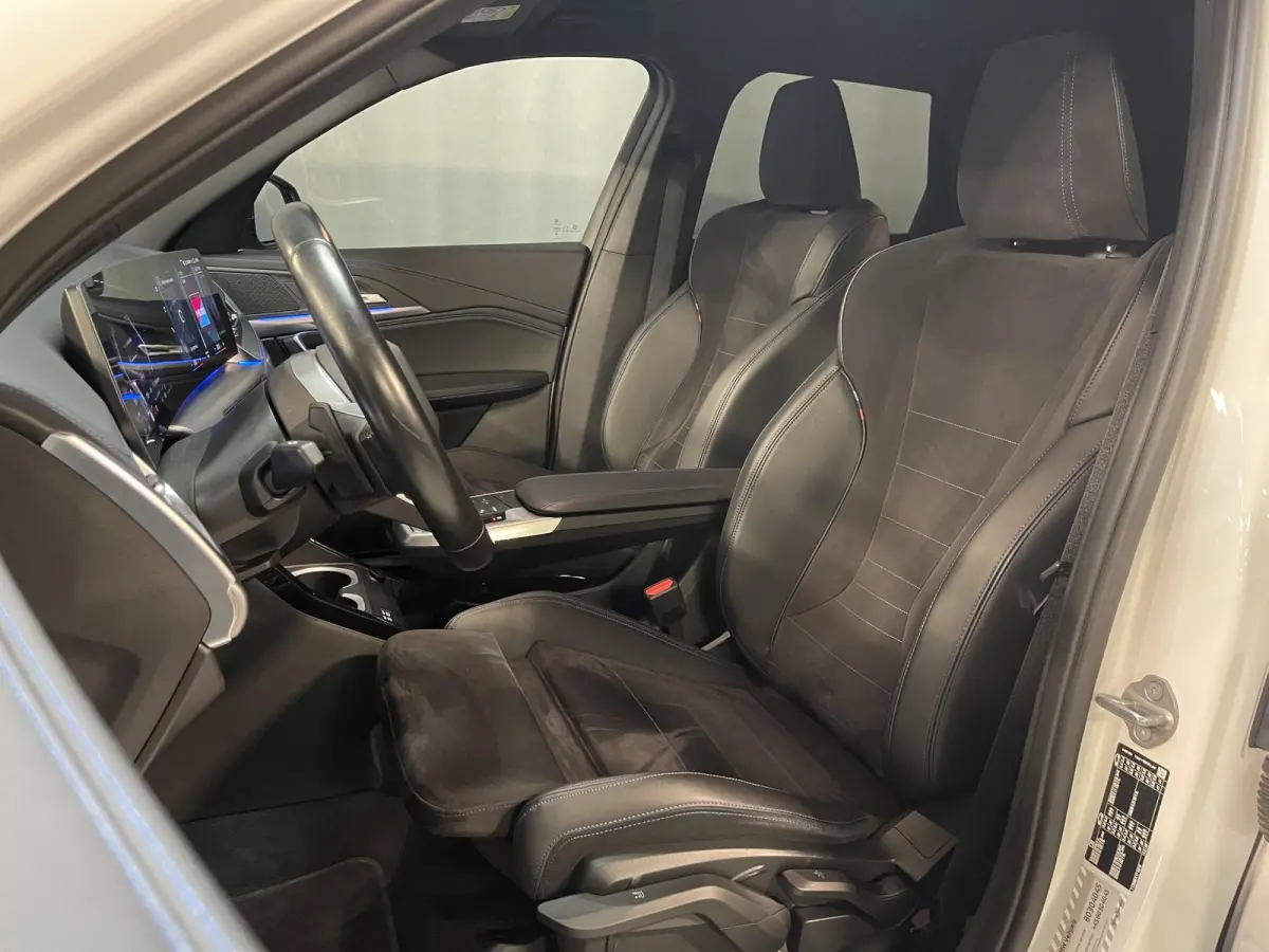 sDrive18i M Sport Shadow Line 18"/Sportstoelen/Adaptieve cruise/Keyless/Stoelverwarming/Camera/Elektrisch klep