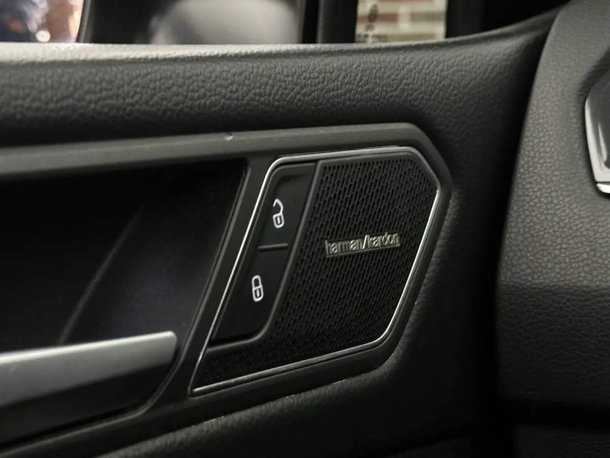 1.5 TSI R-Line 7-PERSOONS 7P IQ HEADUP PANORAMA 3X R